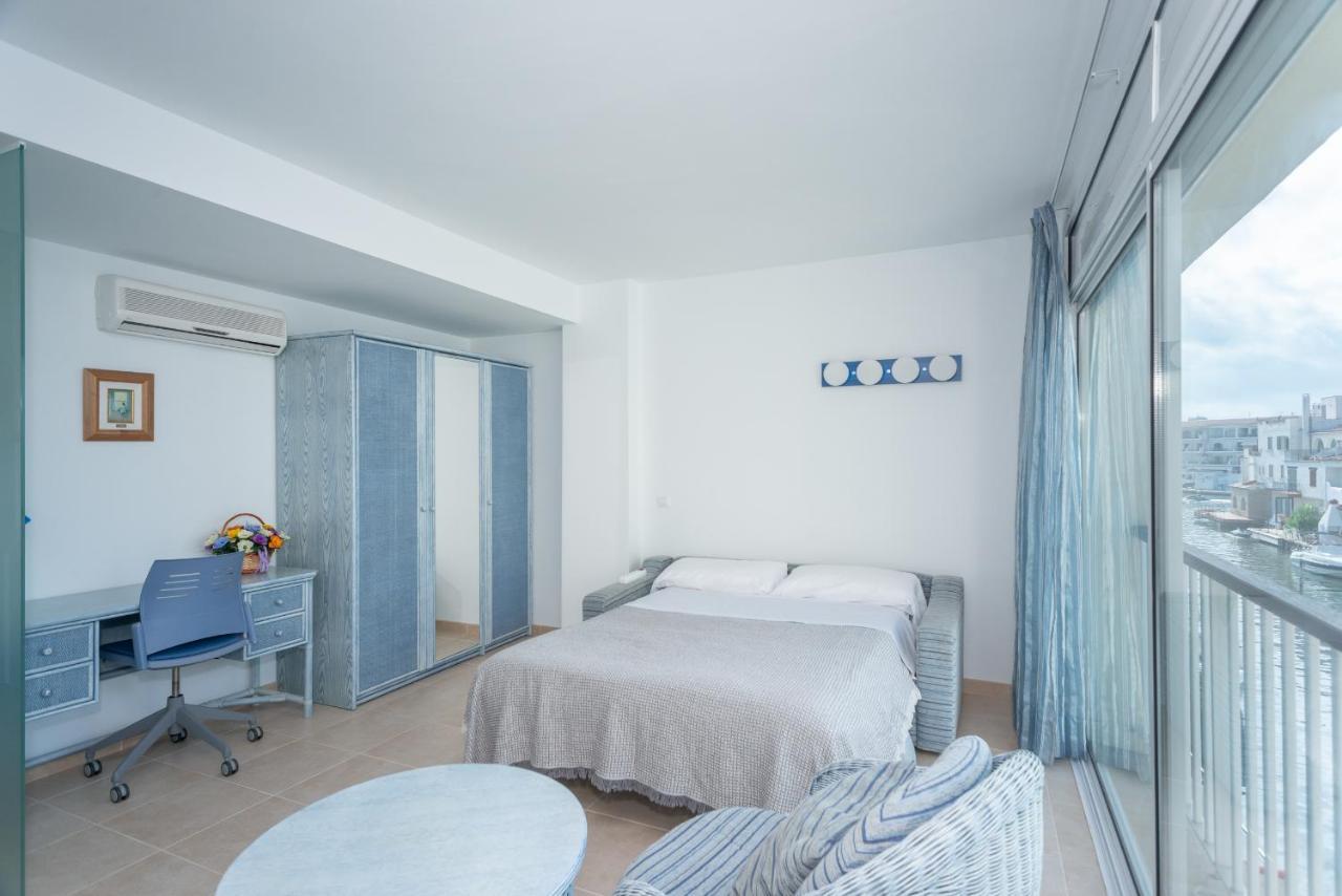 Casa Port Grec Villa Empuriabrava Exterior photo