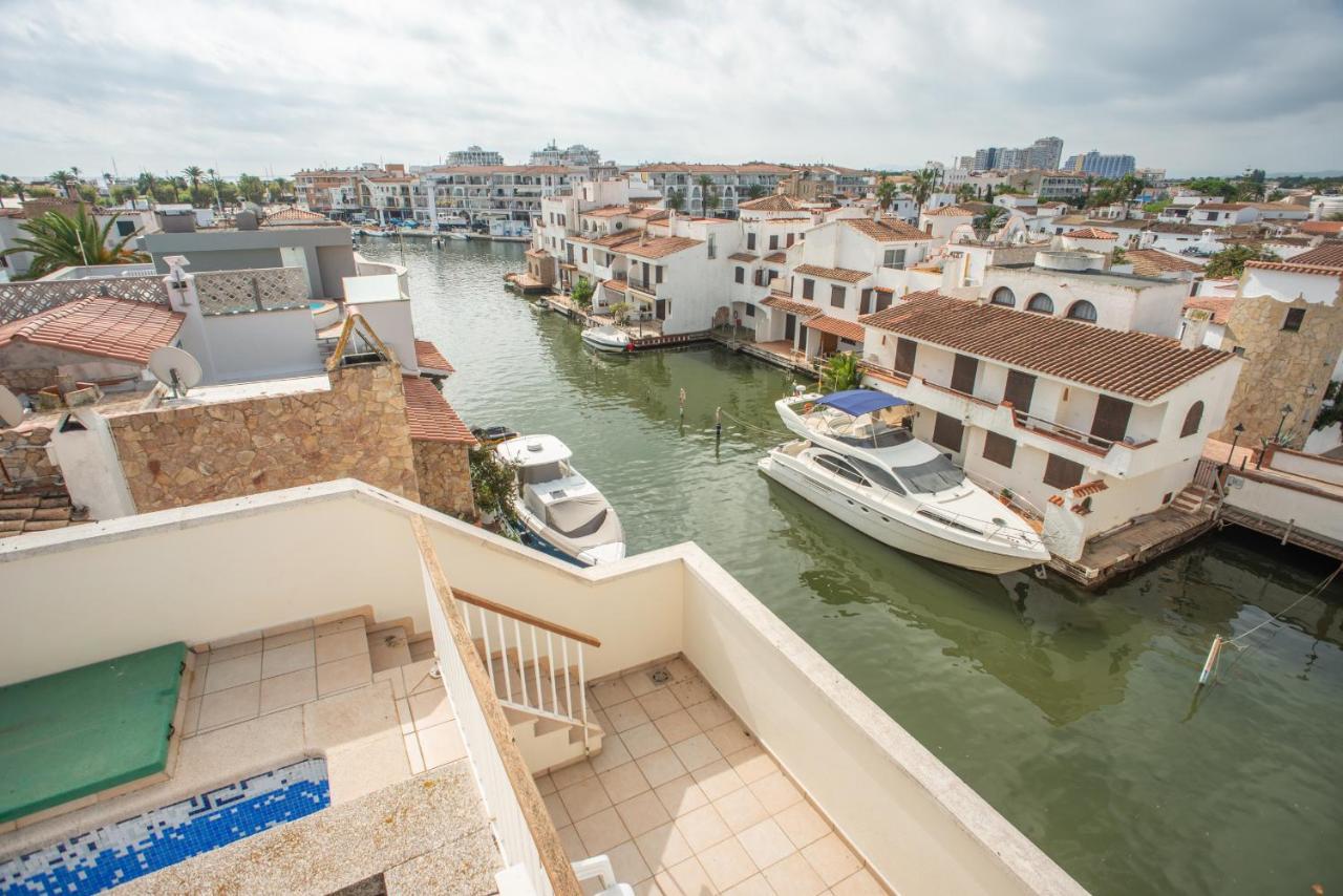 Casa Port Grec Villa Empuriabrava Exterior photo